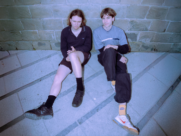 JAKOMO is terug met nieuwe single: 'Overweldigd door ruis en informatie'