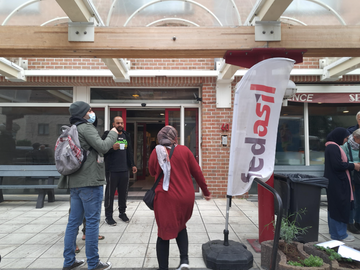 Werknemers Fedasil leggen werk neer na brief aan Van Bossuyt