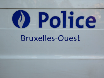 Politie Brussel West neemt geld, drugs en geneesmiddelen in beslag