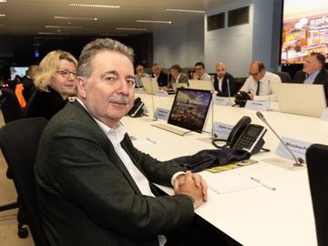 Vervoort wijst naar federale regering in commissie rond veiligheidscrisis