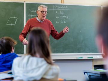 Lerarentekort zorgt voor ingekorte lesweek: 17 scholen gaan naar vierdagenweek