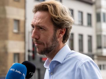 De Gucht kandidaat-voorzitter Open VLD met van Pim Fortuyn geleende slogan