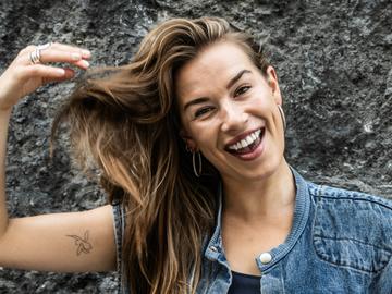 Actrice Amber Janssens: 'Rond mijn verjaardag schipper ik tussen euforie en vluchtplannen'
