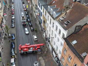 Batterij van step veroorzaakt woningbrand in Schaarbeek, één bewoner raakt gewond