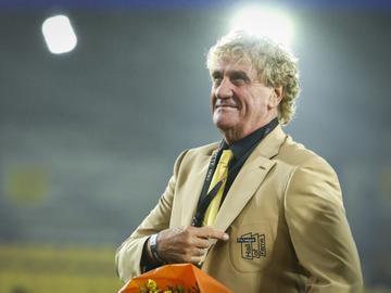 Jean-Marie Pfaff toont souvenirs van zijn voetbalcarrière in het Koning Boudewijnstadion