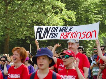 900 teams lopen de 20 km door Brussel: 'Een recordeditie'