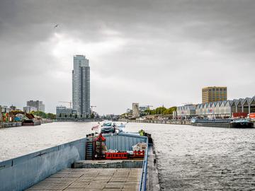Met het binnenschip naar Brussel: 'In een huis voel ik me opgesloten'