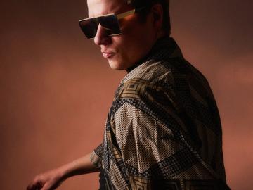 STIJN brengt hulde aan Prince: 'Ik ga het zelfs niet proberen om hem te imiteren'