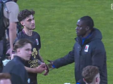 RWDM-supporters over (nakende) degradatie: 'Ik zet Textor met plezier op het vliegtuig'