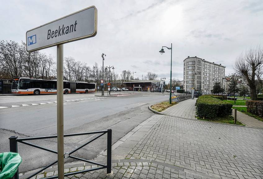 Metro Beekkant Sint Jans Molenbeek openbaar vervoer mobiliteit
