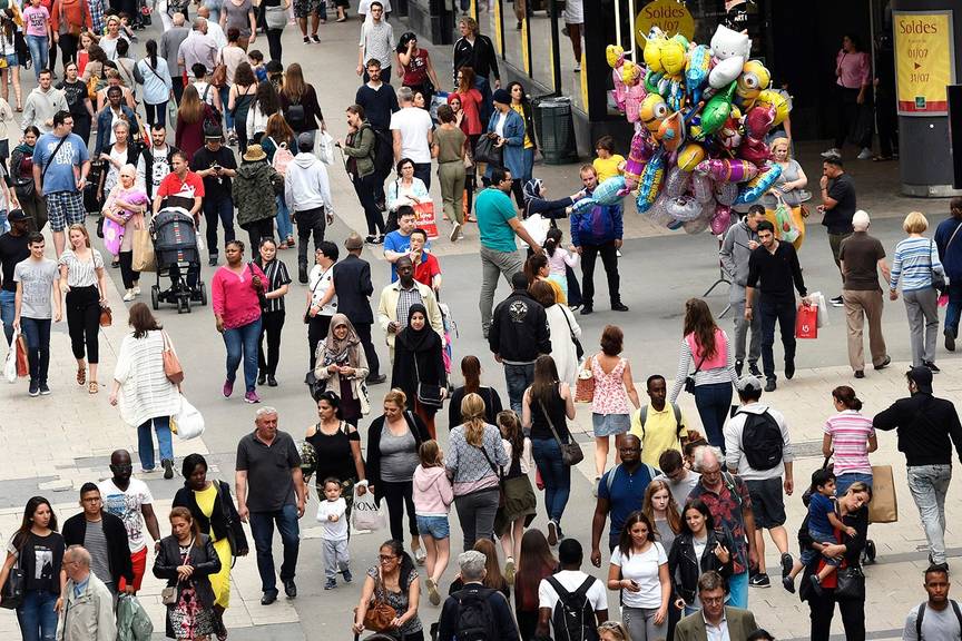 Nieuwstraat winkelstraat winkelwandelstraat shopping voetgangerszone diversiteit samenleving