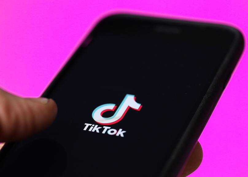 De Social Media-app Tiktok op smartphone