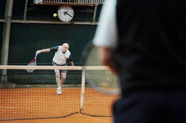Tennisclub Woten: ‘De kerk in het midden houden’ | BRUZZ