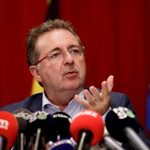 Minister-president Rudi Vervoort (PS) op de persconferentie van 7 oktober met nieuwe maateregelen om verdere verspreiding van het coronavirus en de de ziekte covid-19 tegen te gaan