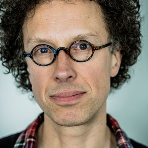 Kris Hendrickx, BRUZZ-redacteur