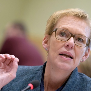 Karine Lalieux PS Schepen van Cultuur Toerisme Grote evenementen en Openbare Netheid