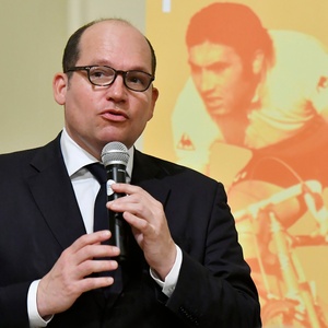 Burgemeester Philippe Close op de persconferentie van 13 maart 2019 n.a.v. de 100 dagen tot de start van de Ronde van Frankrijk in Brussel