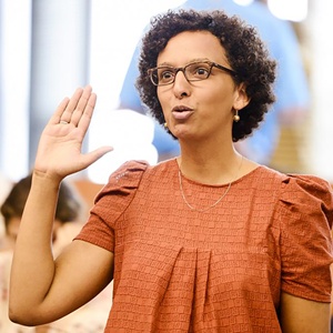 Barbara Trachte (Ecolo) in het Brussels Parlement