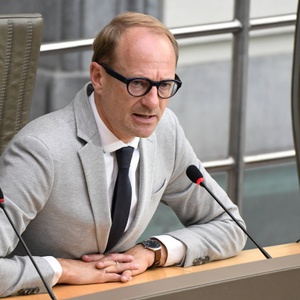 Ben Weyts (N-VA), minister van Onderwijs, Sport, Dierenwelzijn en Vlaamse rand, in het Vlaams Parlement