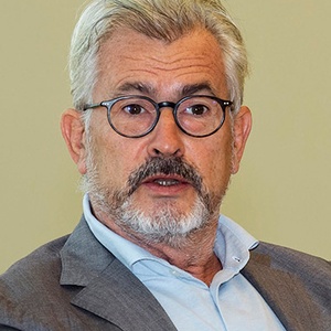 Bernard Clerfayt (Défi), minister van de Brusselse Hoofdstedelijke Regering, belast met Werk en Beroepsopleiding, Digitalisering, de Plaatselijke Besturen en Dierenwelzijn
