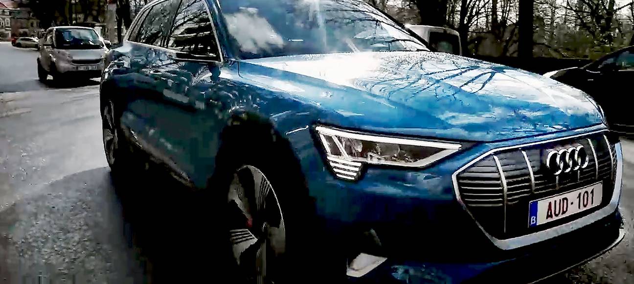 De Audi E-tron, getest door BRUZZ