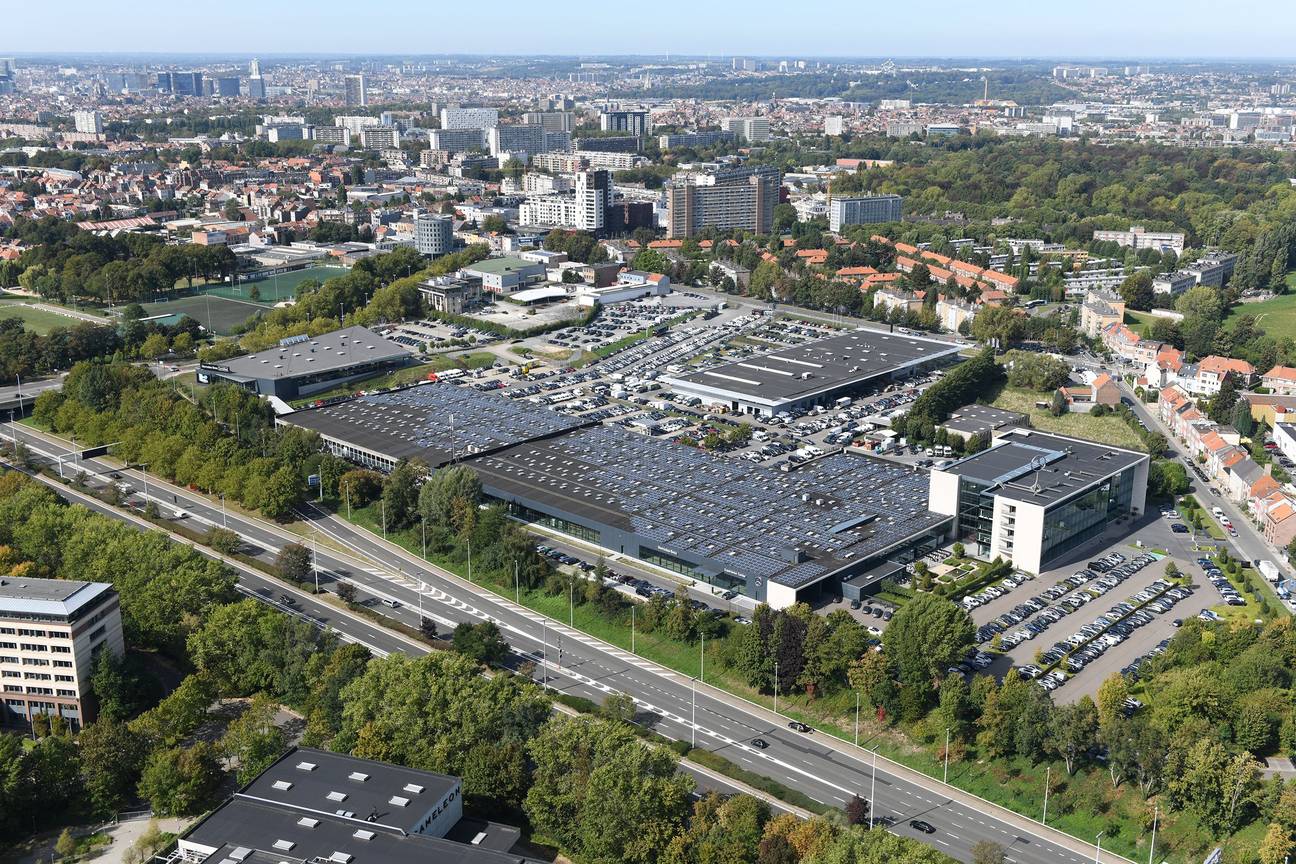 De Mercedesvestiging langs de E40 in Sint-Lambrechts-Woluwe