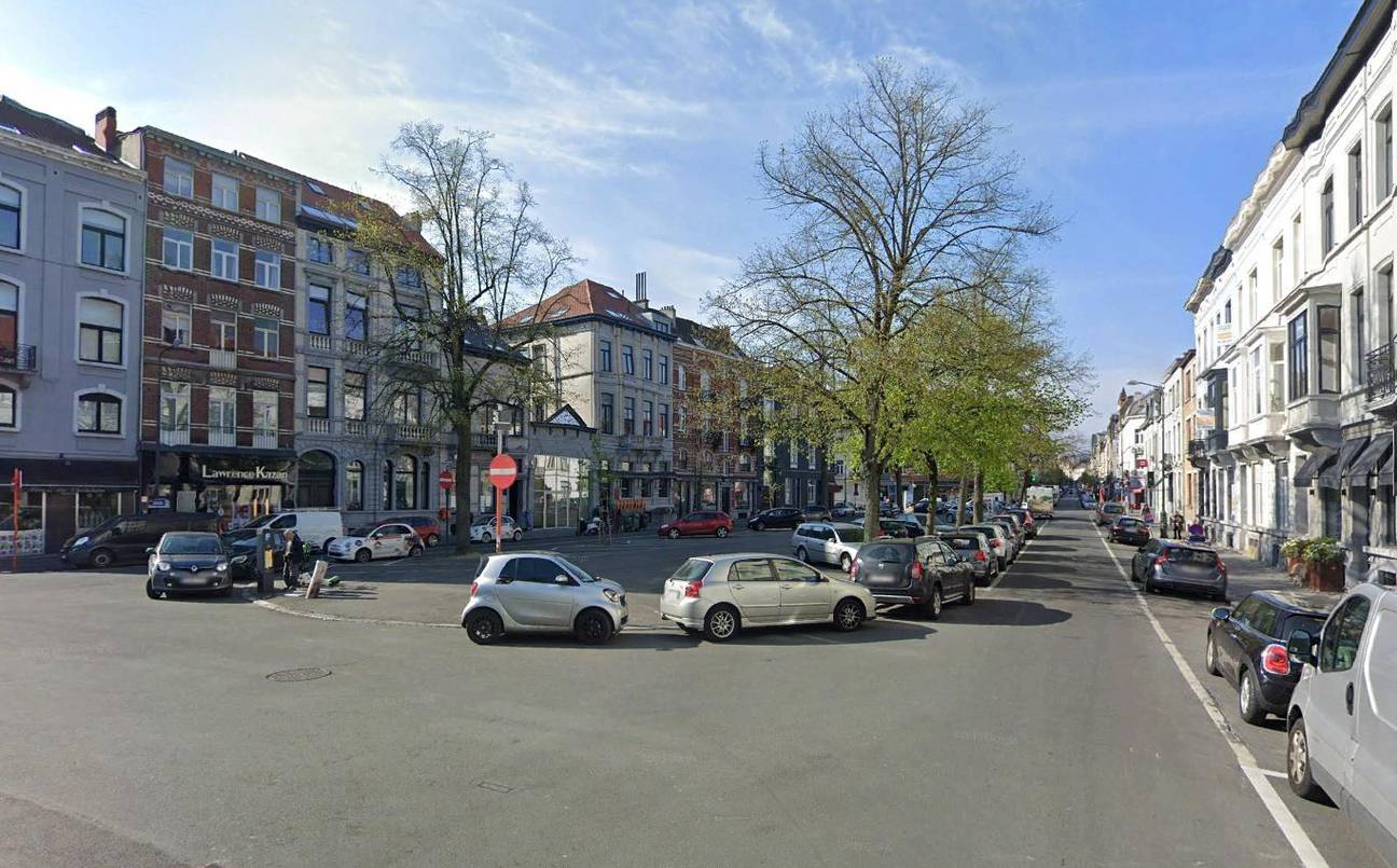 Kasteleinsplein Chatelain markt asfalt 