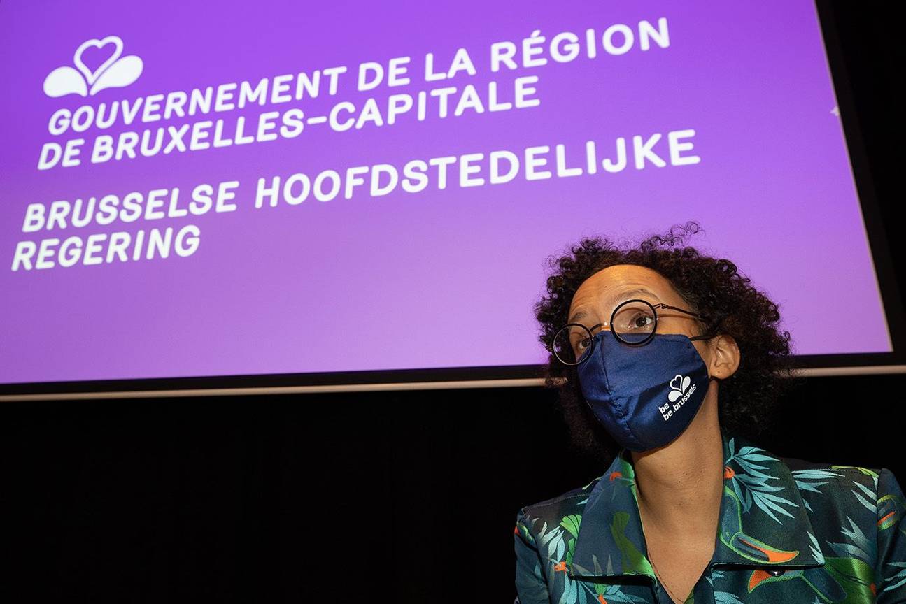 Barbara Trachte (Ecolo), staatssecretaris van het Brussels Hoofdstedelijk Gewest, belast met Economische Transitie en Wetenschappelijk Onderzoek (bevoegdheid gedelegeerd door Minister Alain Maron)