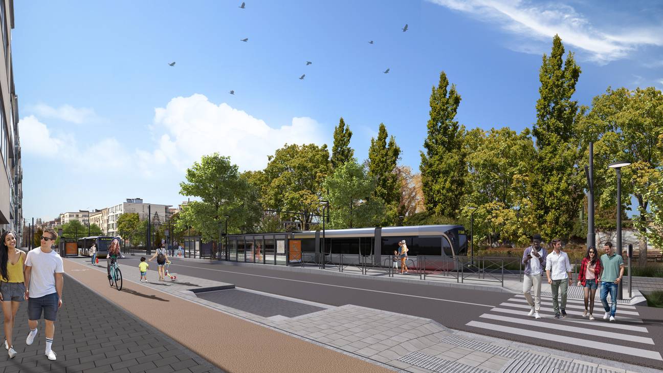 Simulatiebeeld van de heraangelegde De Smet de Naeyerlaan, met tram, fietspad en meer groen