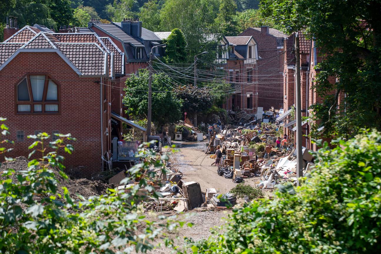 De ravage die het noodweer in Chaudfontaine teweeg bracht, is immens.