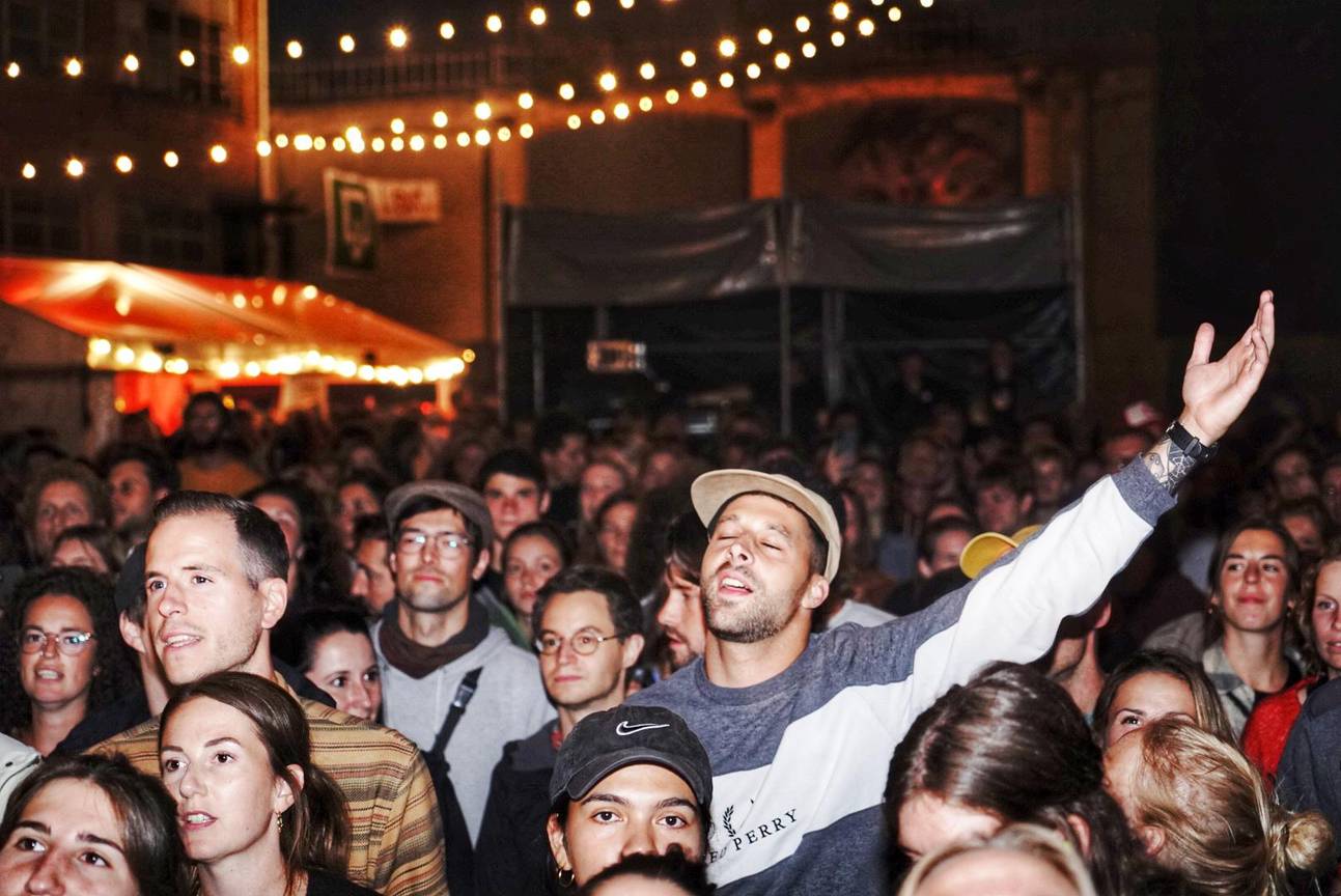 Het publiek genoot van een van de weinige festivalmogelijkheden deze zomer.