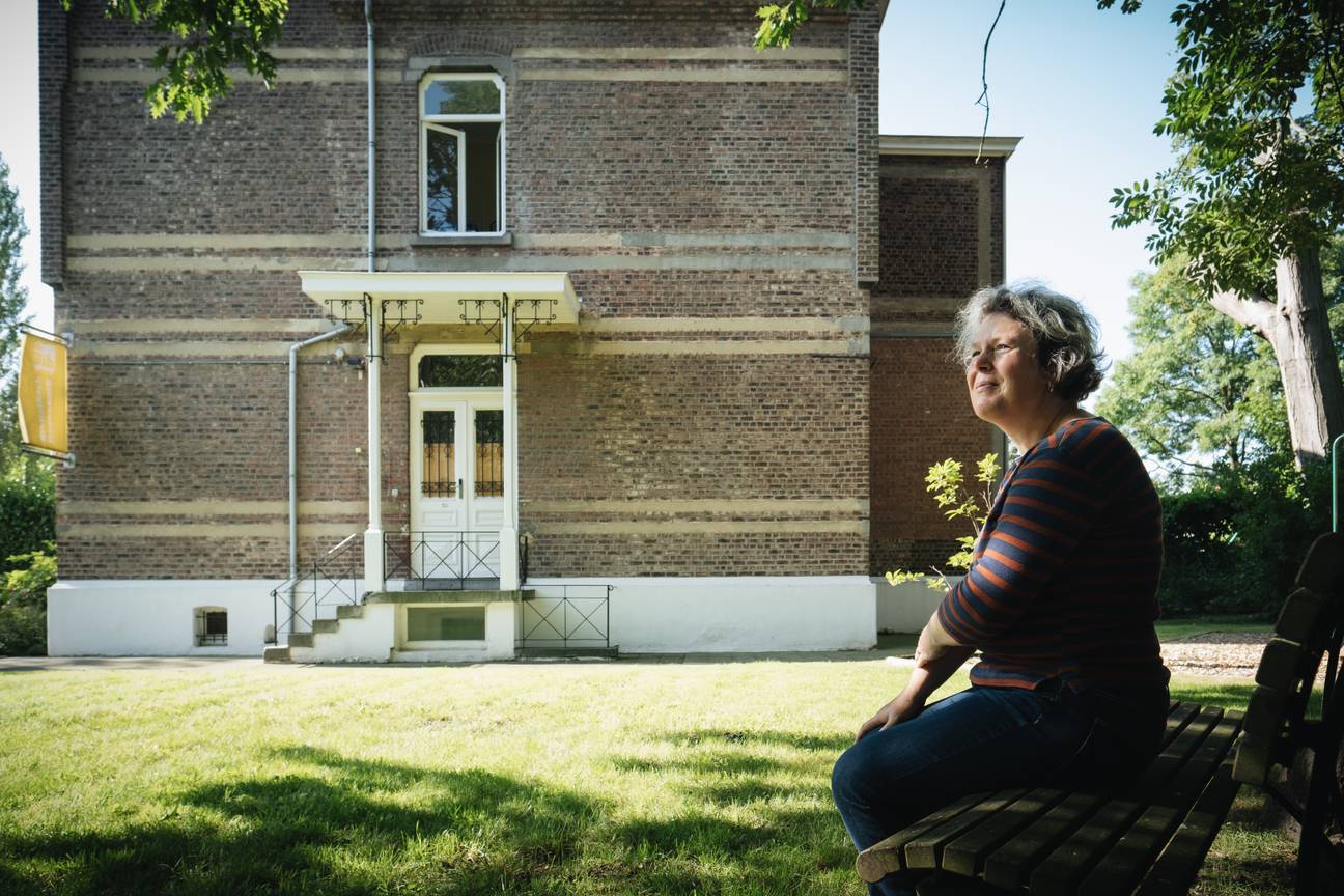 Jo Govaerts leest voor uit eigen werk in Watermaal-Bosvoorde