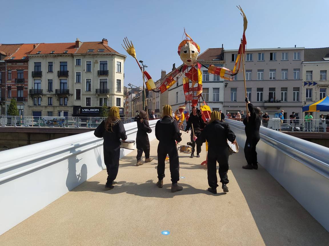 voetgangersbrug graaf van vlaanderen