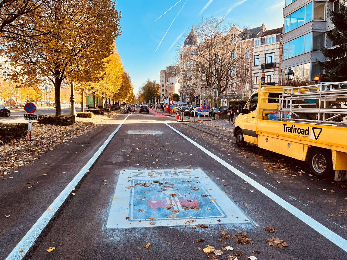 Op de zuidelijke ventweg van de Tervurenlaan wordt een fietspad aangelegd