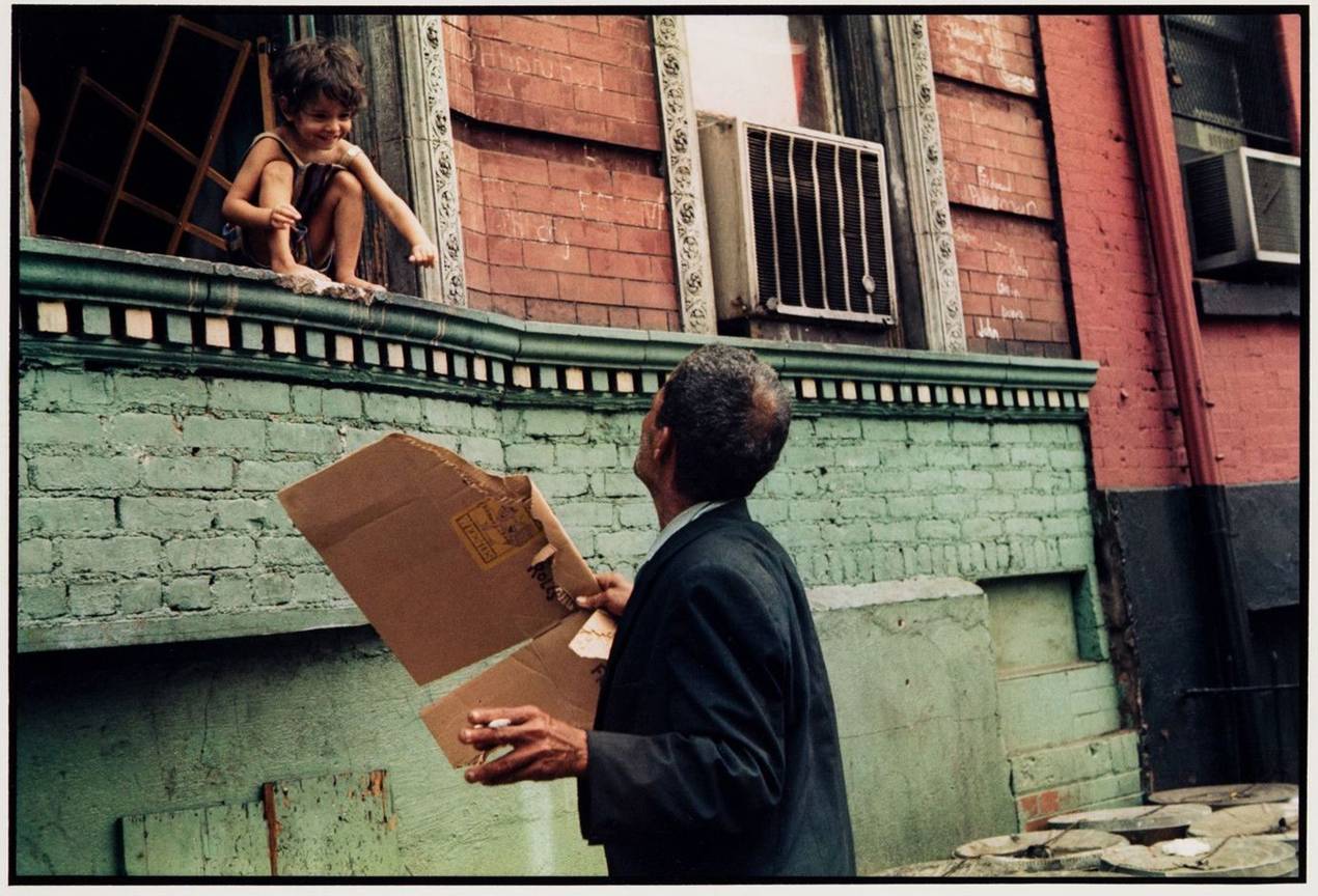 1783 Helen Levitt New York, c 1972  Film Documents LLC, courtesy Galerie Thomas Zander, Cologne