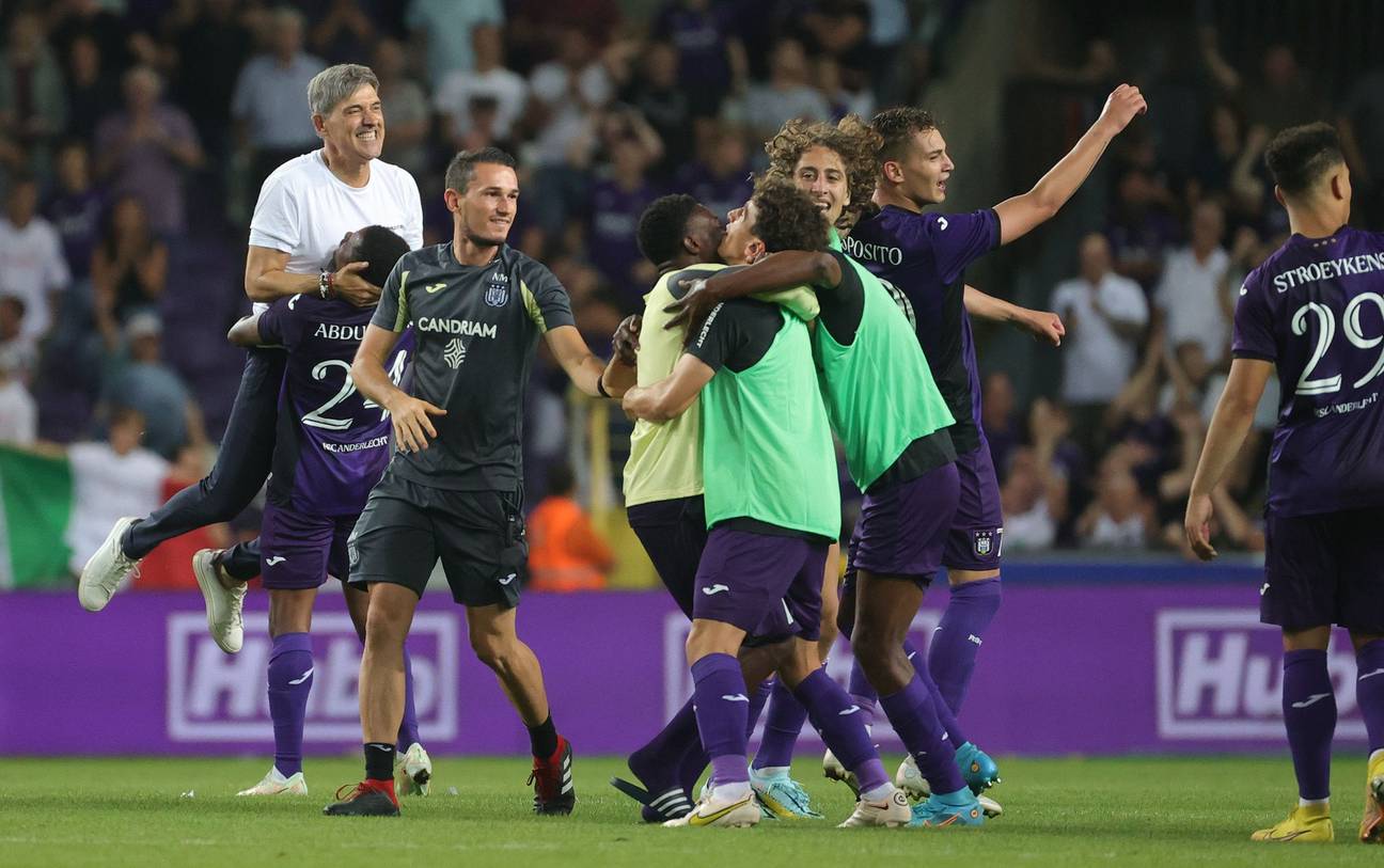 RSC Anderlecht, met coach Felice Mazzu, plaatste zicht op 25 augustus 2022, na strafschoppen voor eigen volk tegen Young Boys Bern,  voor de groepsfase van de Conference League