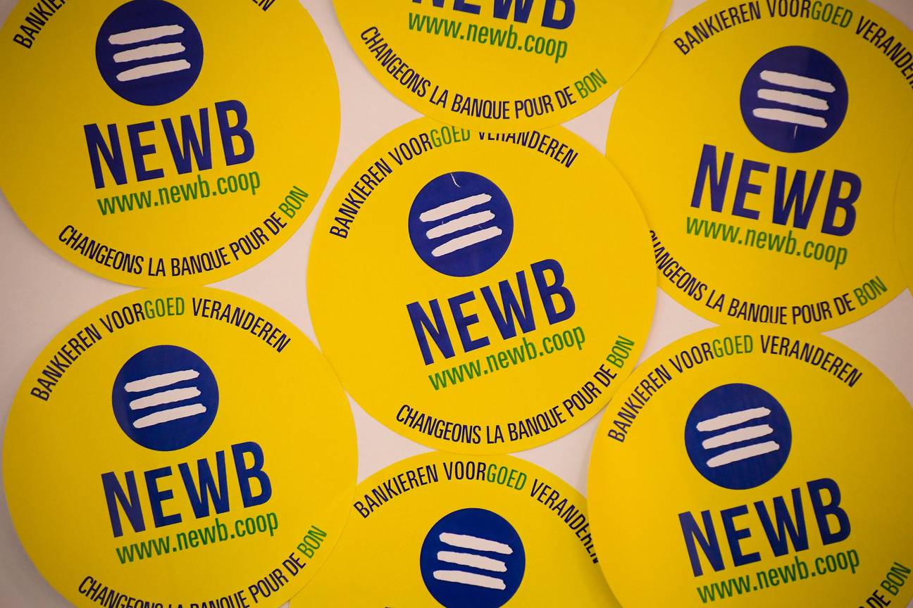 De Belgische coöperative bank NewB bij de voorstelling van het logo op 28 november 2019