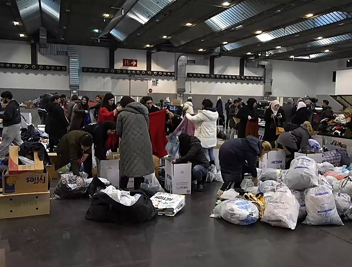 7 februari 2023: solidariteit aardbevingen Turkije en Syrië inzamelactie van hulpgoederen in Paleis 11