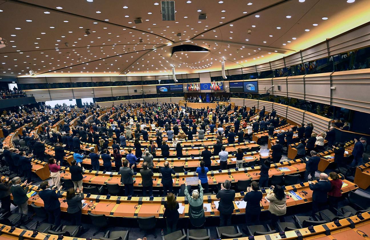 9 februari 2023: de Oekraïense president Volodymyr Zelensky krijgt een staande ovatie na zijn toespraak in het Europees parlement