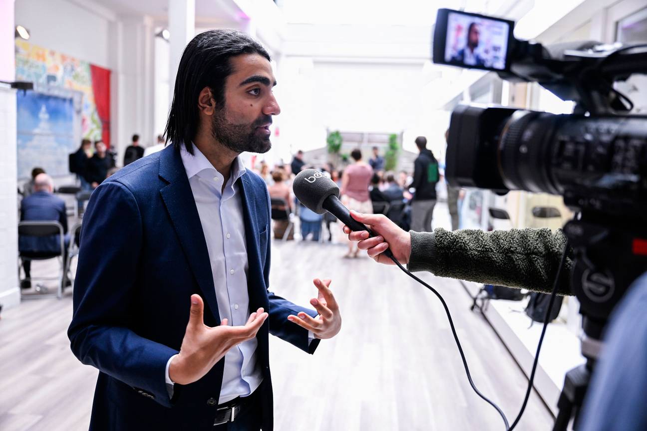 Hassan Al Hilou, stichter van Capital, bij de start van JOBX, de eerste high-tech job hub voor jongeren, begin mei 2022.