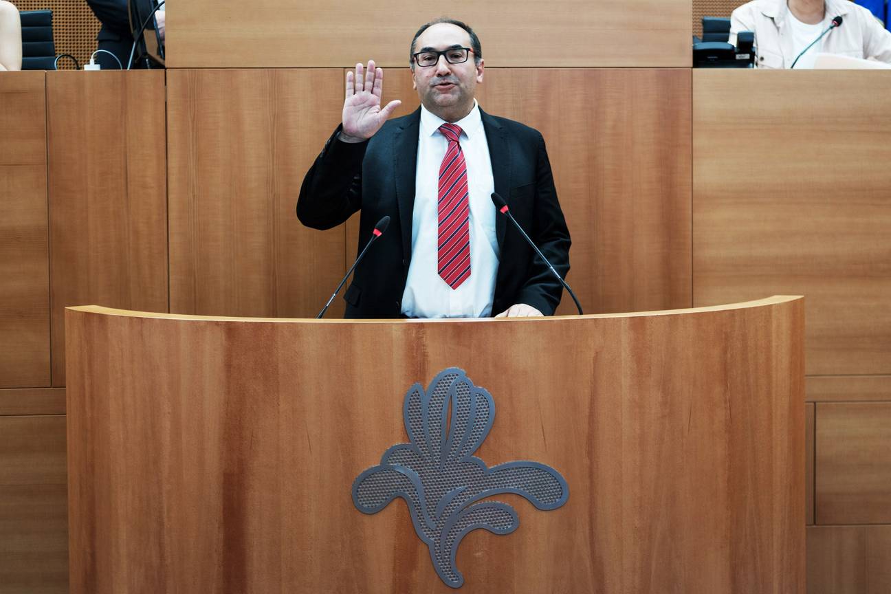 25 juni 2024: eedaflegging Ahmed Laaouej (PS) Brussels parlement.