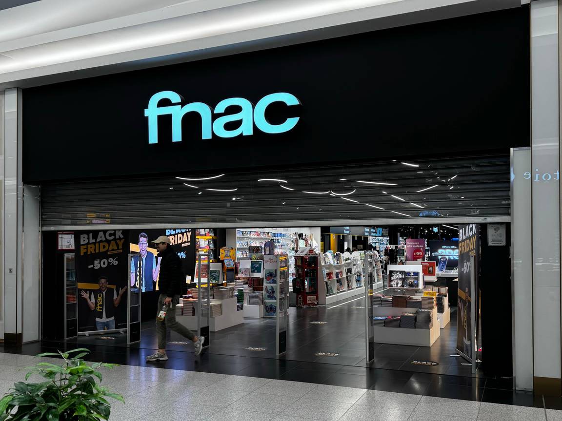 Fnac Woluwe last boeklezing af over islamisme in de klas: 'Auteurs  geïntimideerd' | BRUZZ