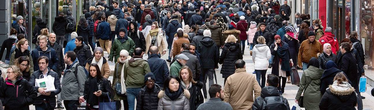 20180119 FLITS massa mensen BRUZZ ACTUA 1600