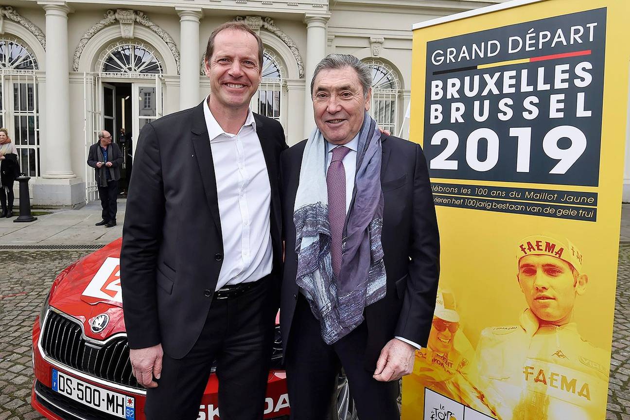 Christian Prudhomme directeur Tour de France met Eddy Merckx officiële presentatie vertrek in Brussel van 106de editie Tour de Francein 2019