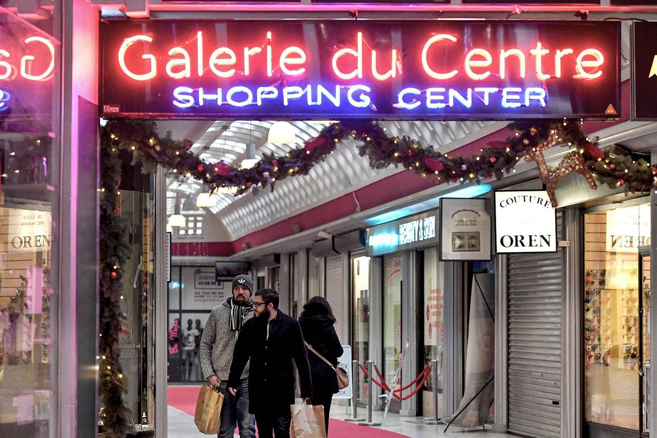 Galerie du centre nagelverzorging shopping center winkelgalerij nail beauty