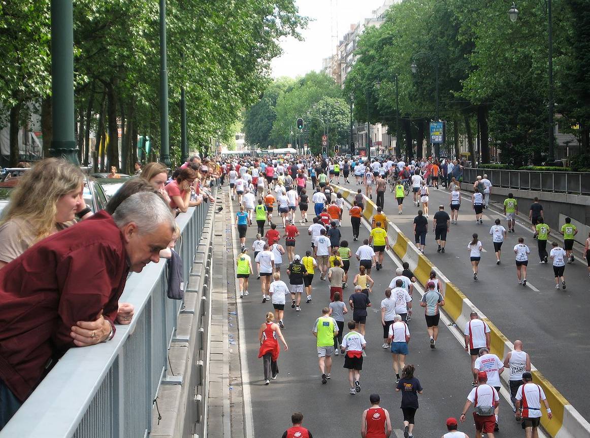 20km door Brussel publiek loopwedstrijd sport 2