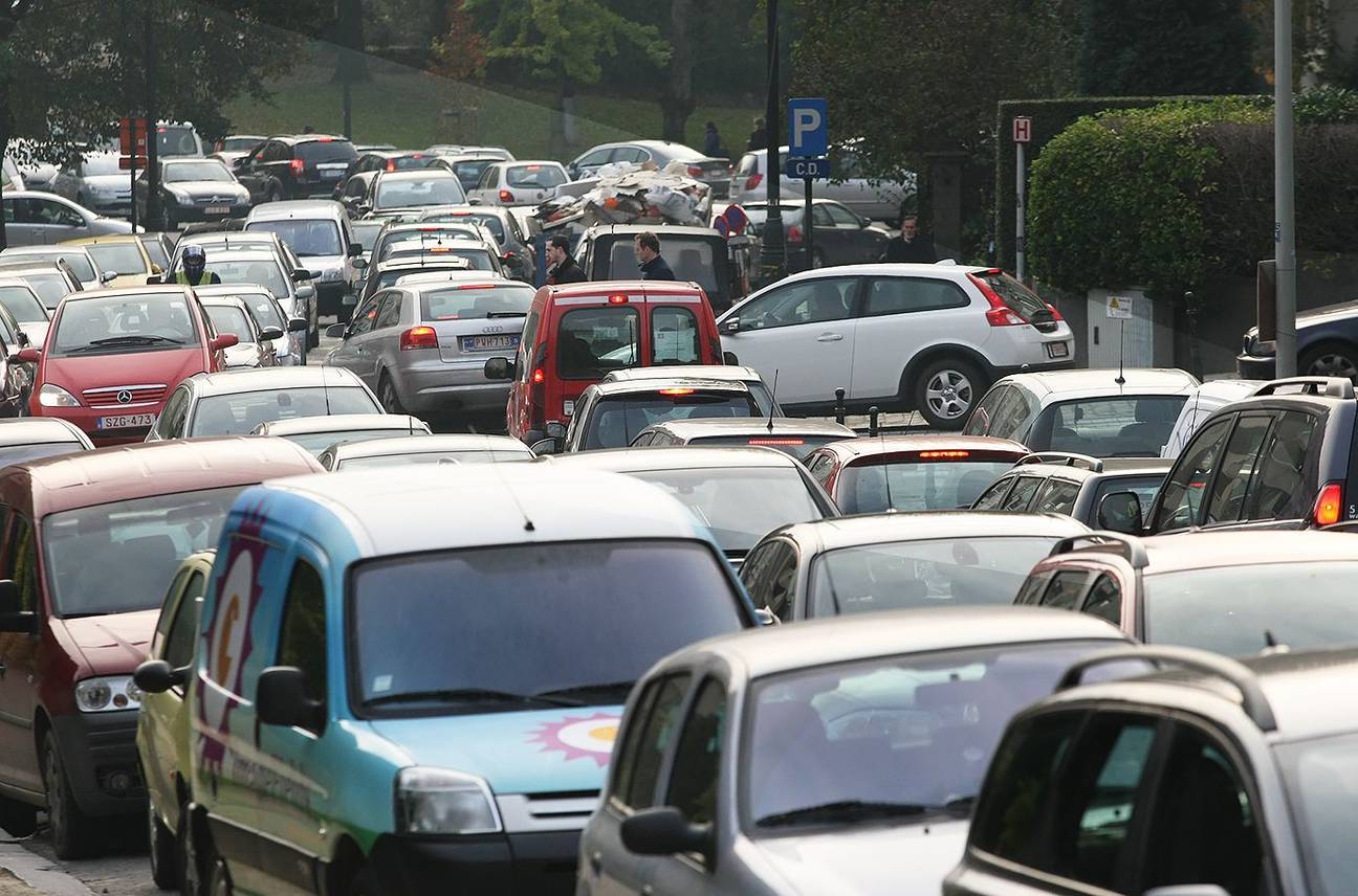 File auto verkeer verkeersopstopping mobiliteit