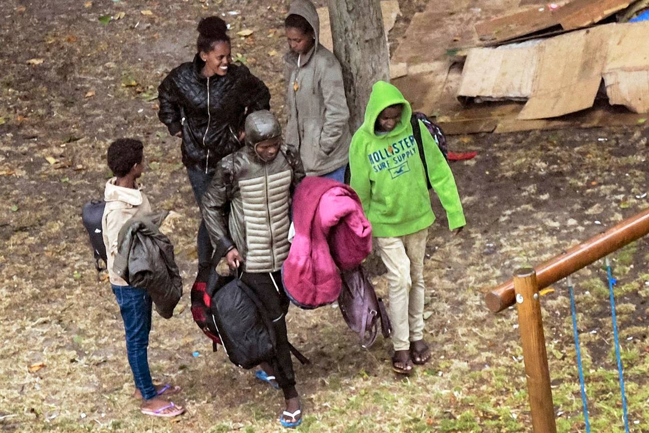 transmigranten asielzoekers Maximiliaanpark migratie vluchtelingen dakloos daklozen