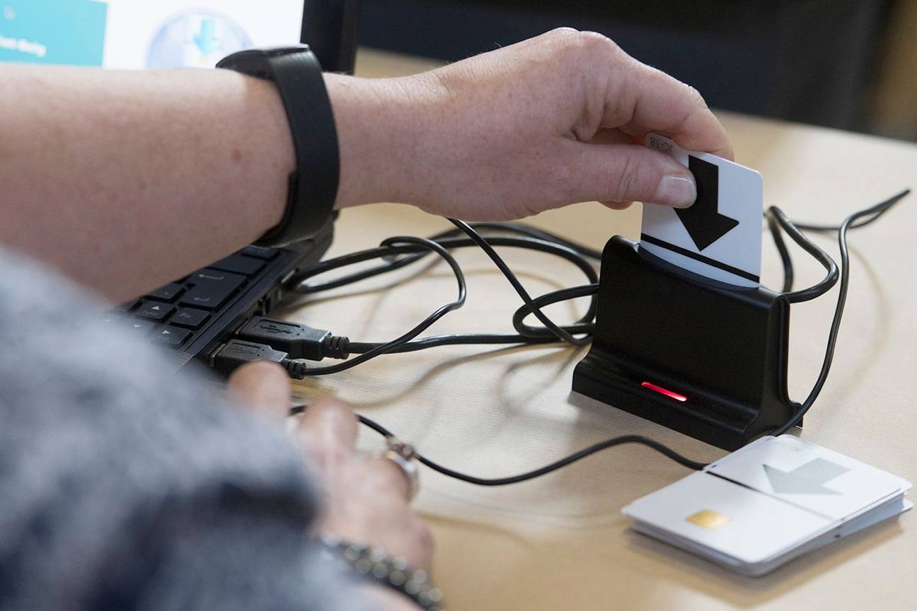 20181014 Stemcomputer stemhokje Gemeenteraadsverkiezingen 2018 Brussel Kiest elektronisch stemmen