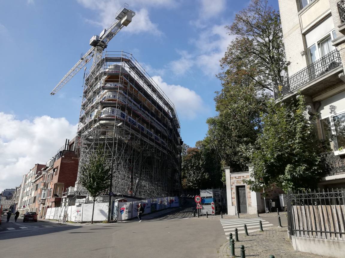 Nieuwbouw hoek Kluisstraat-De Henninstraat Elsene